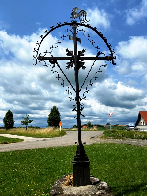 Arma-Christi-Kreuz bei Waltershofen