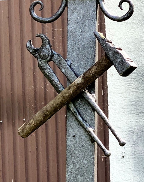 Arma-Christi-Kreuz bei Waltershofen