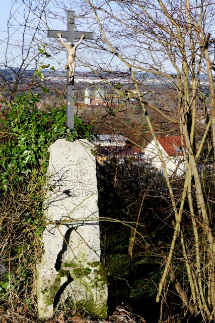 Weissenau, Feldkreuz im Gebsch