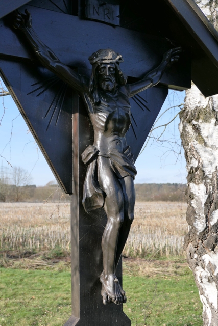 Wegkreuz mit Wetterschutz in Weiherstobel