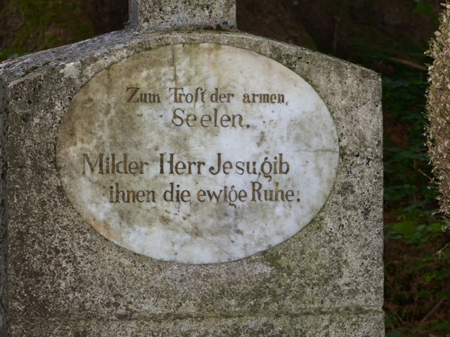 Wolfegg, Berg, Wegkreuz beim Wanderparkplatz zur Sh, Detail