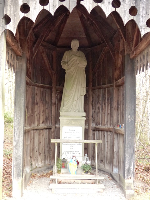 Kreuzweg zur Josefskapelle, Josephsfigur in der Kapelle